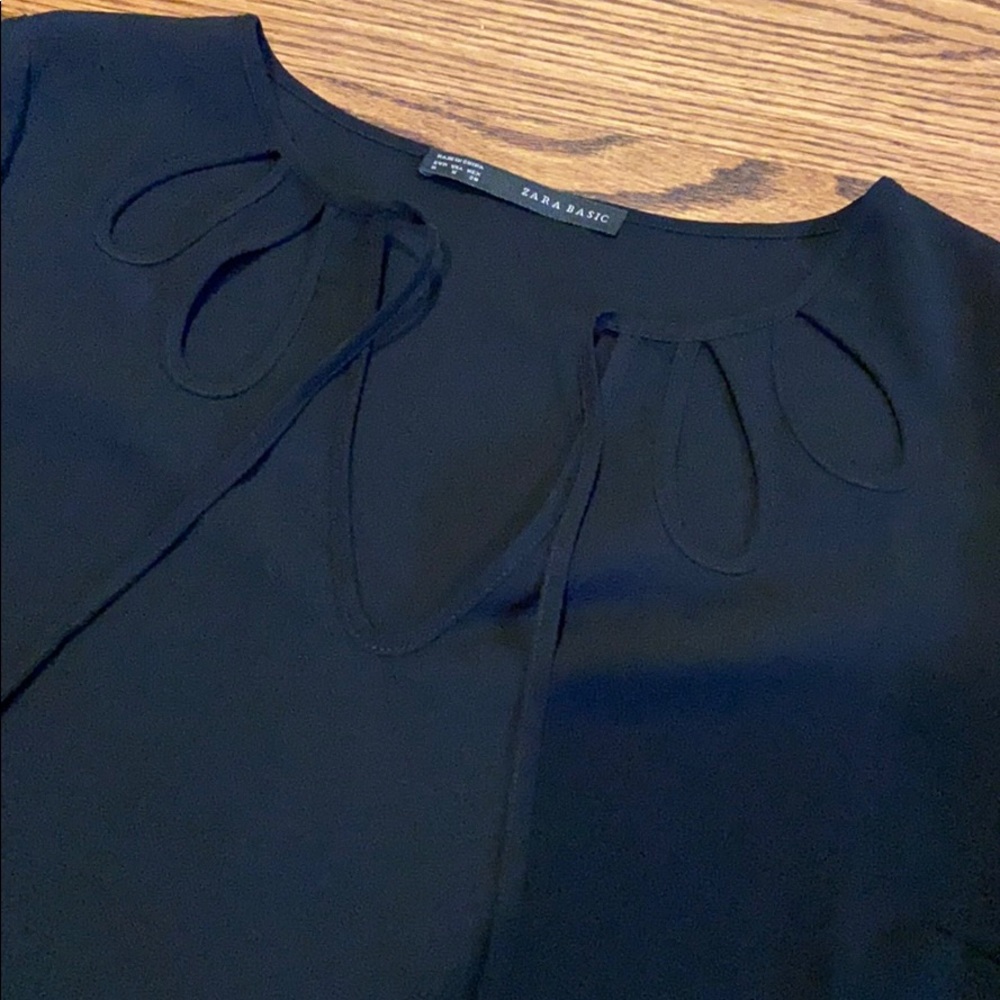 Black Zara keyhole neckline blouse, Women’s Medium